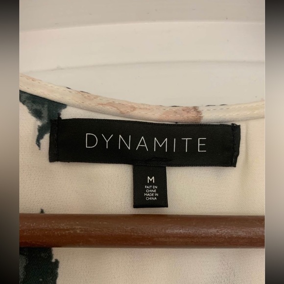 Dynamite floral wrap dress - Picture 3 of 3